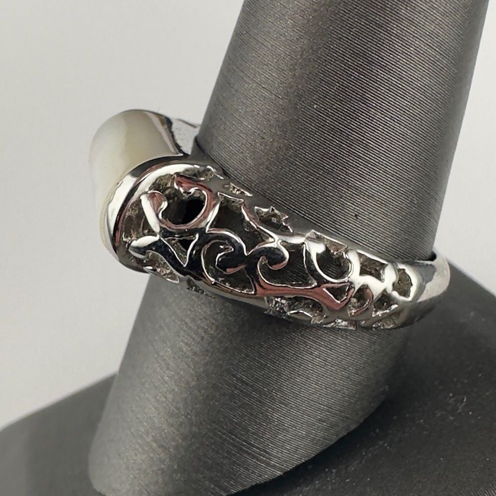 Blanco by Lia Sophia Silver tone scroll design ring size 10 - Picture 4 of 6
